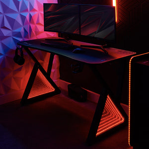 Infinity RGB - Gaming Schreibtisch mit Neo Motion Sync™ Beleuchtung & App-Steuerung